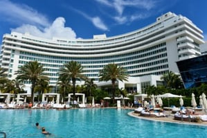 Fontainebleau Hotel from pool picture more square